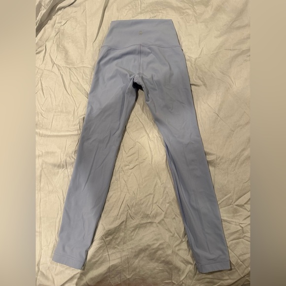 Lululemon Bundle - 2 pairs of leggings & 1 pair of joggers - Picture 3 of 9